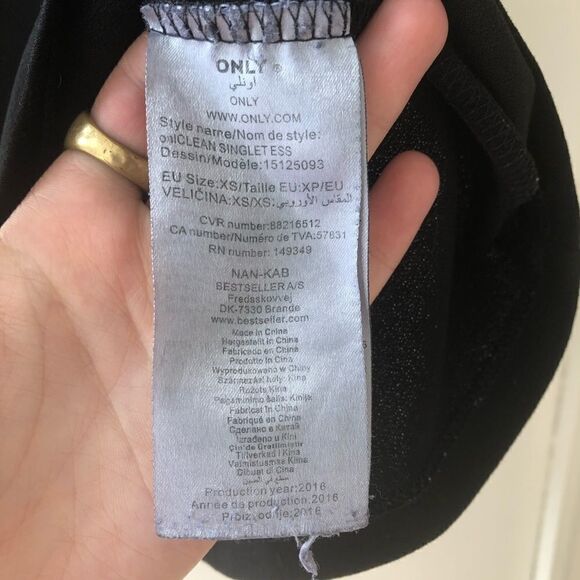 ONLY Pseudio Black Singlet Camisole Size XS - Picture 5 of 9